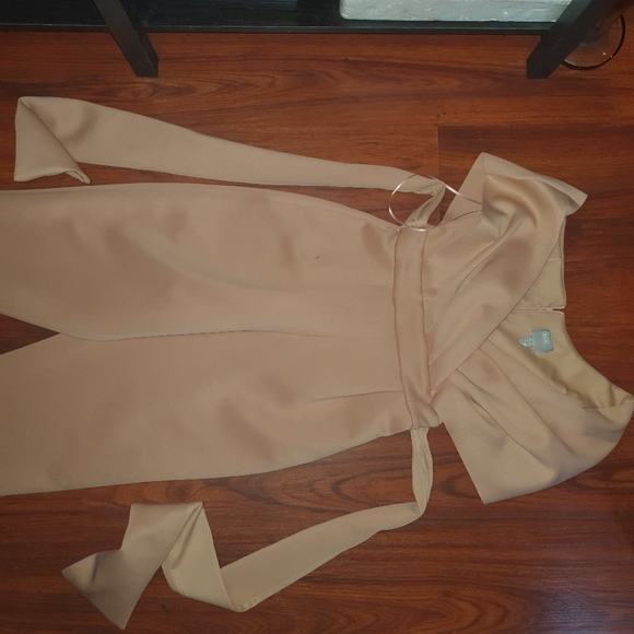 ASOS blush fallen shoulder bowtie scuba jumpsuit sz 6 - Picture 3 of 6